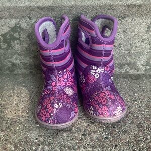 Bogs toddler size 6 winter boots